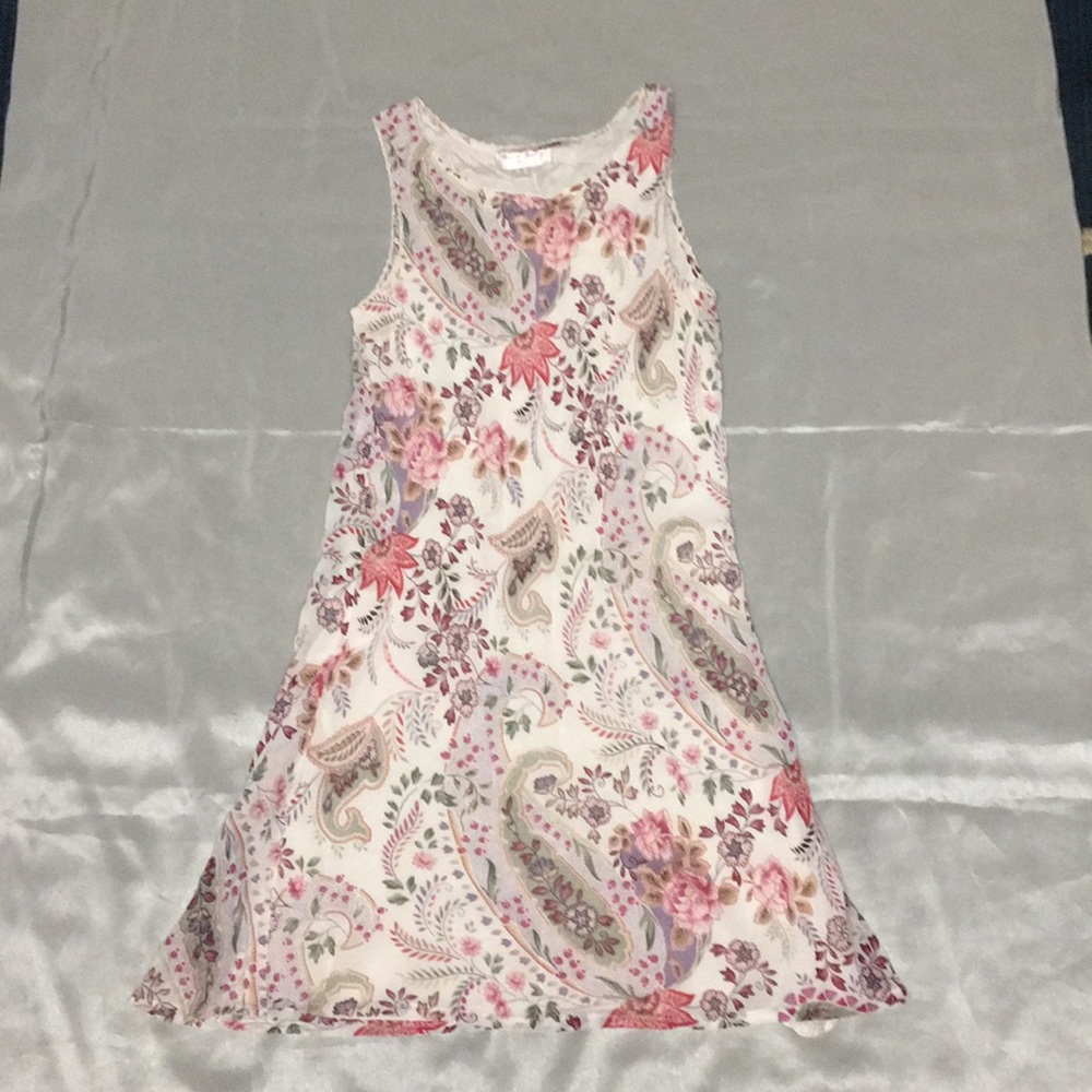 Elegant paisley dress